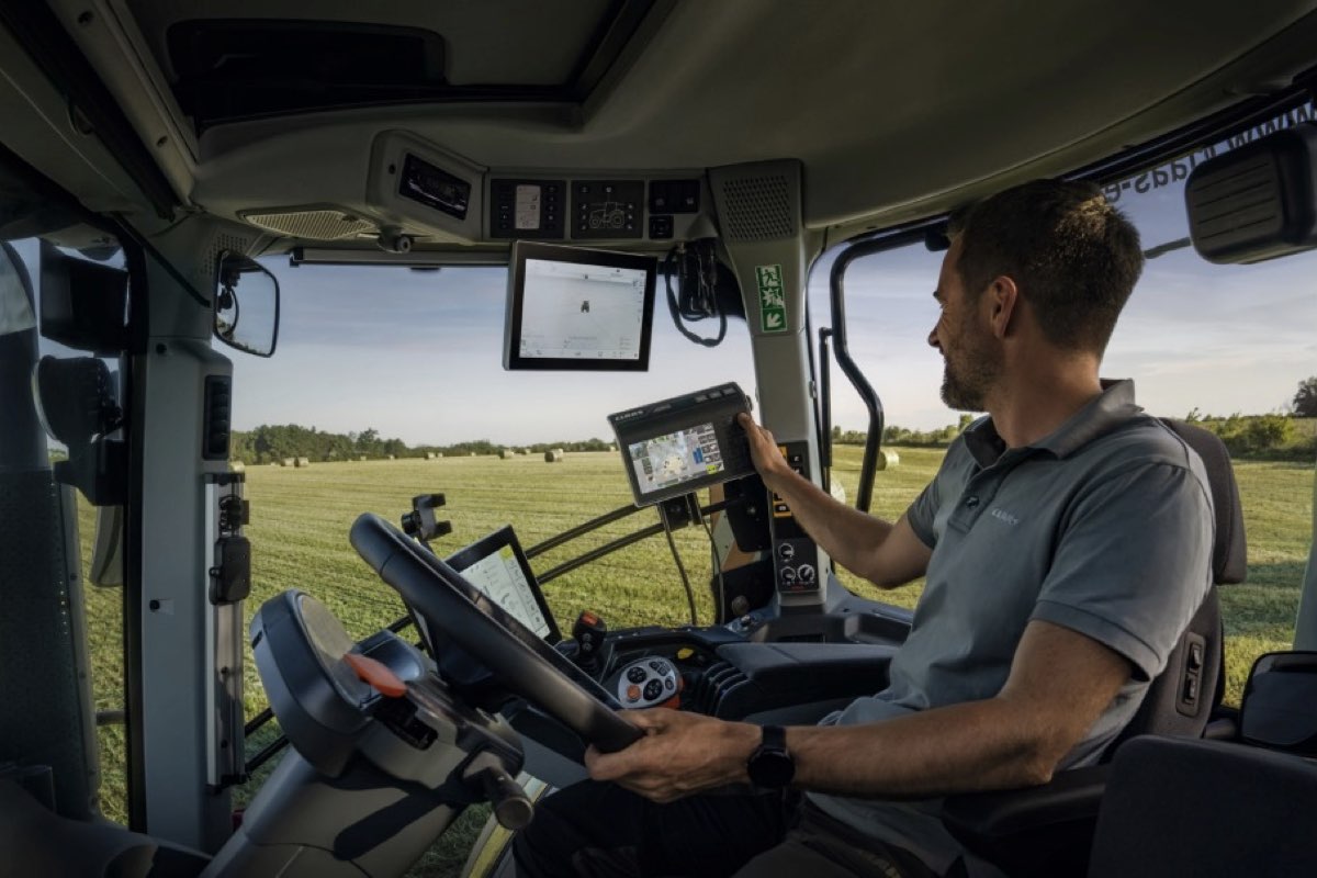 La gestione Isobus può essere eseguita tramite il Cemis 700 o altri terminali compatibili